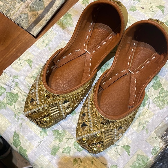 Khussa shoes - Picture 1 of 5